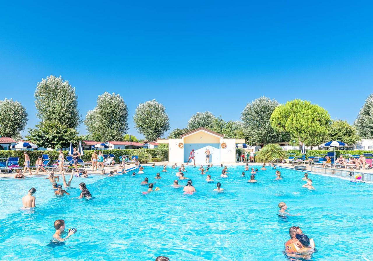 Camping Marelago Каорле Экстерьер фото