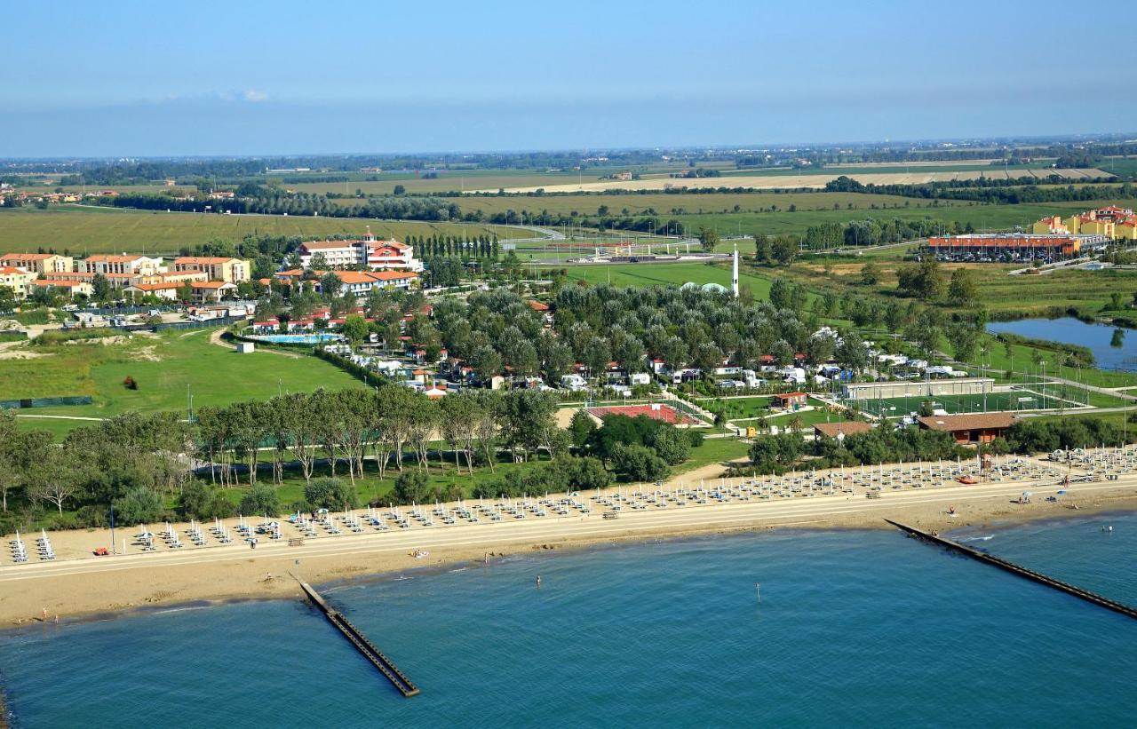 Camping Marelago Каорле Экстерьер фото