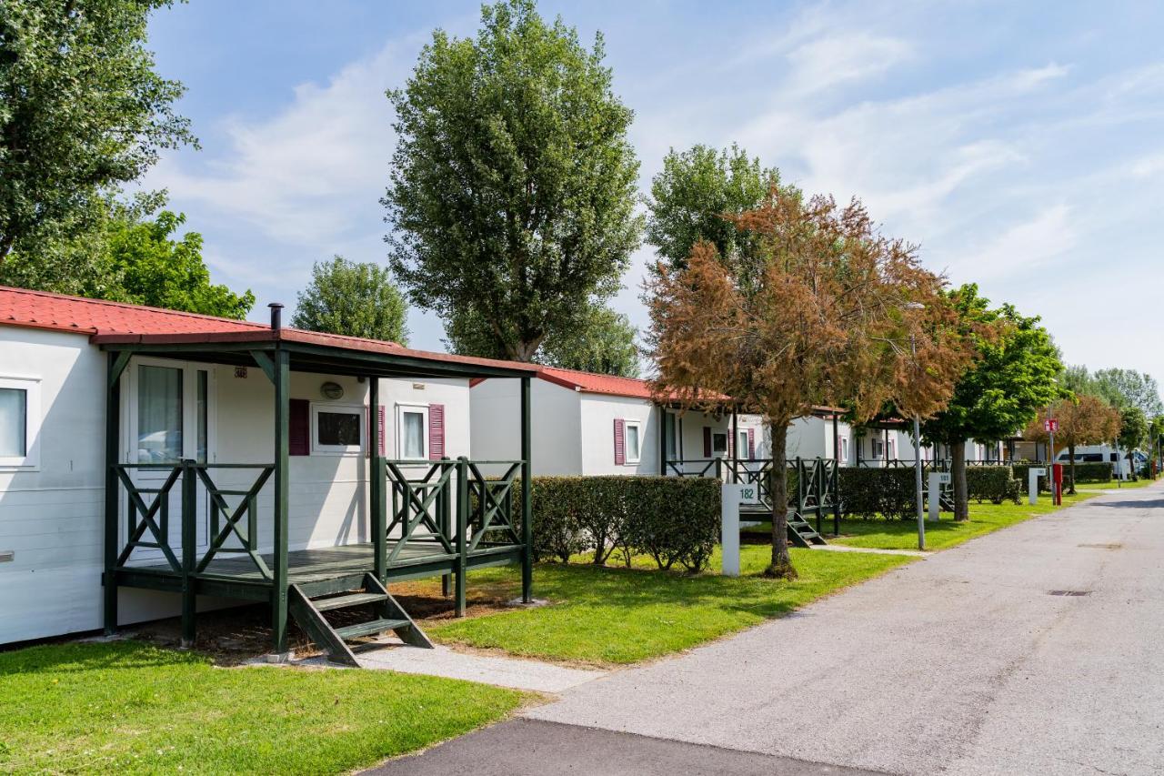 Camping Marelago Каорле Экстерьер фото
