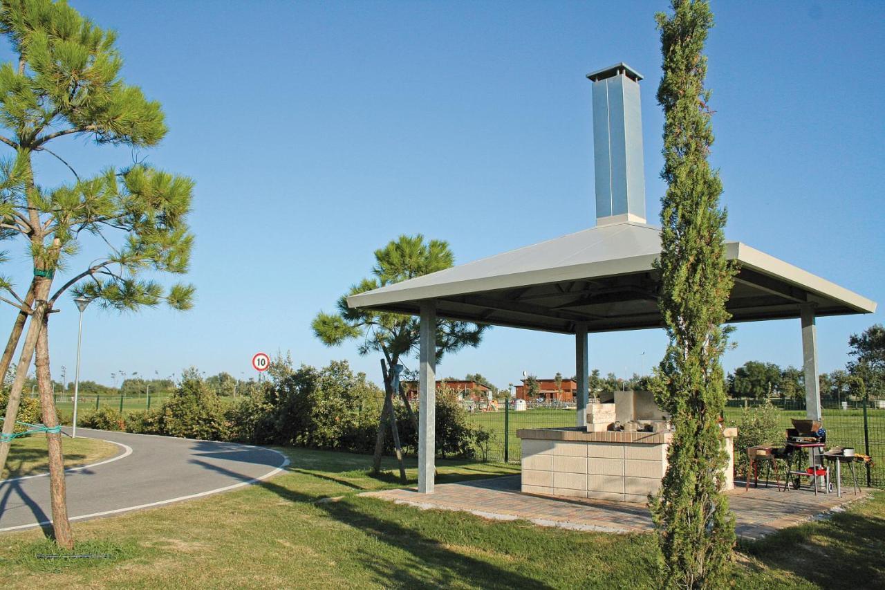 Camping Marelago Каорле Экстерьер фото